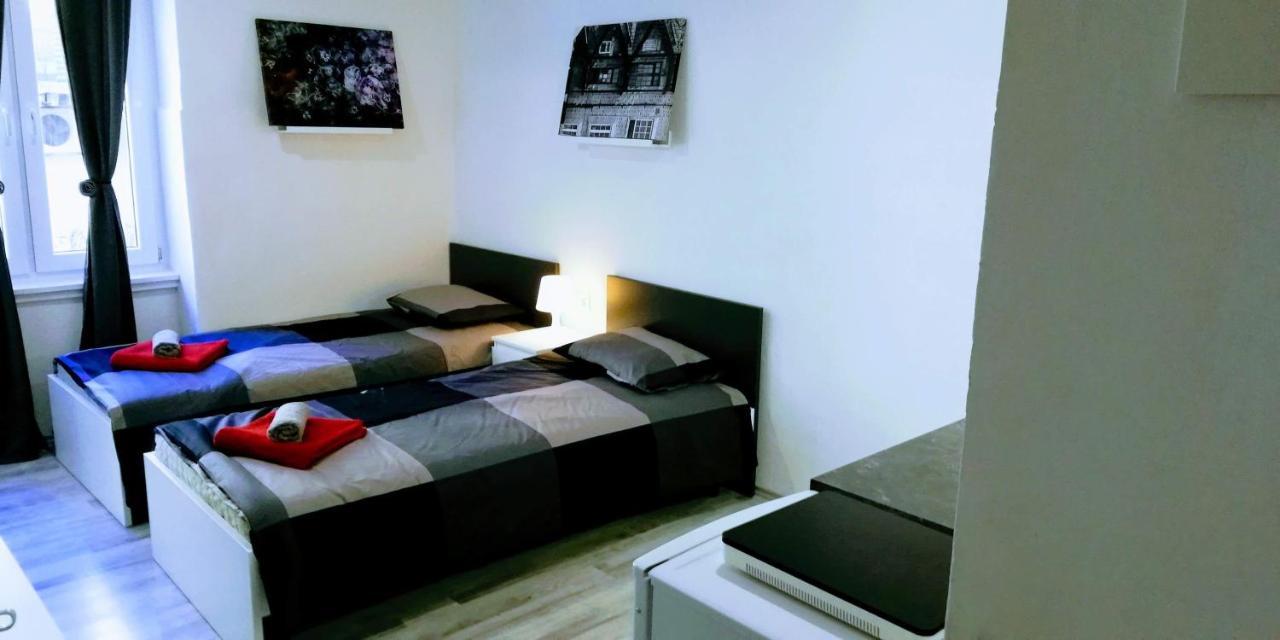 Pula Center Arena Belvedere Apartments And Rooms Esterno foto